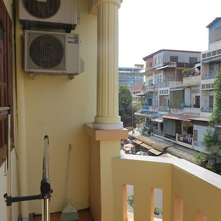 Jun Jun Guesthouse プノンペン エクステリア 写真
