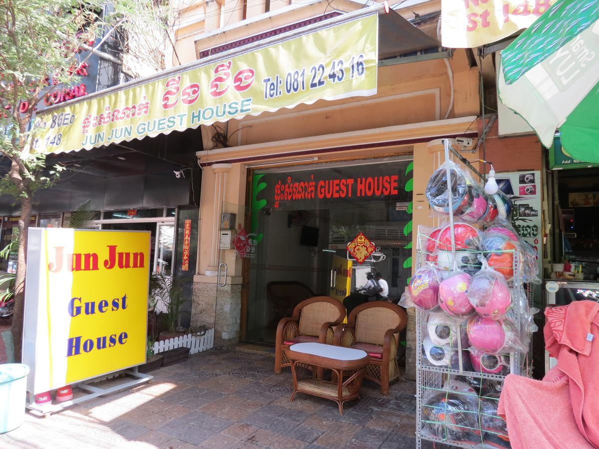 Jun Jun Guesthouse プノンペン エクステリア 写真