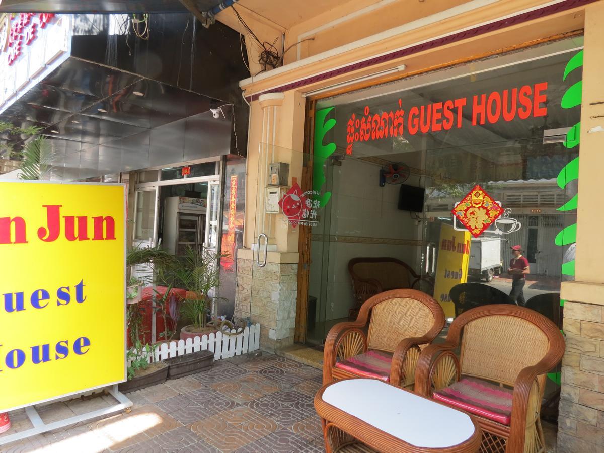 Jun Jun Guesthouse プノンペン エクステリア 写真